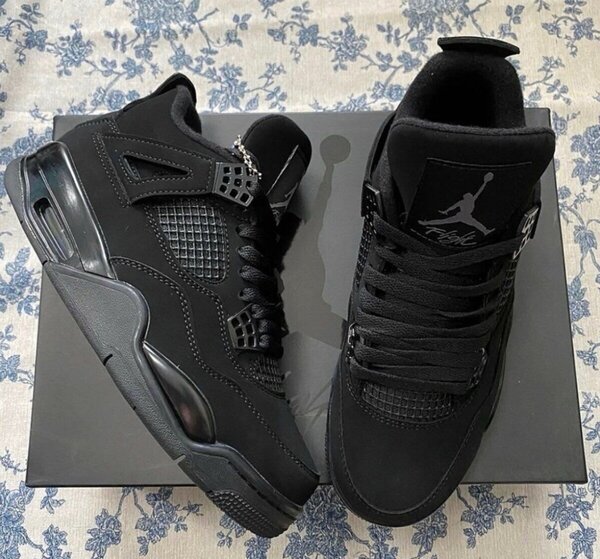 JORDAN 4