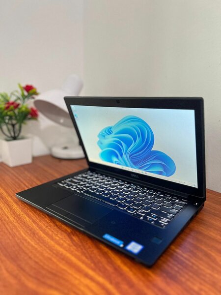 DELL LATITUDE 7280 CORE I7 256GB SSD 8GB RAM
