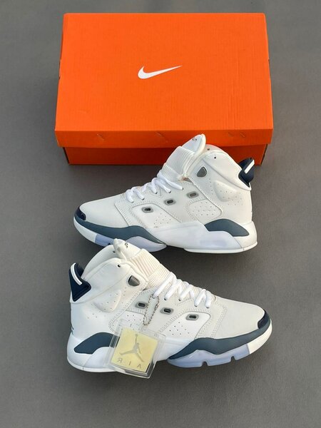 Baskets Nike blanches montantes