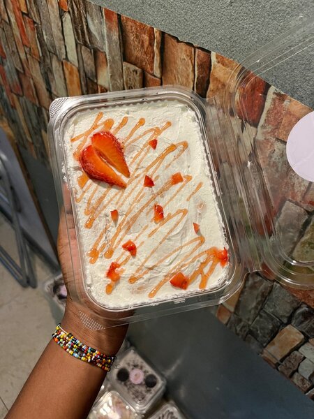 Dessert aux fraises gourmand