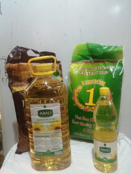 5kgs Rice  and cooking oil