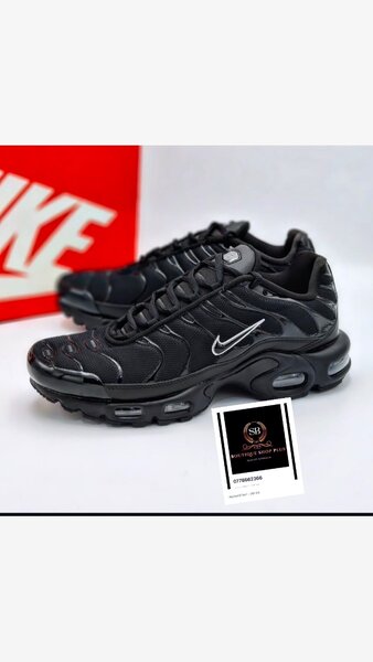 Basket nike tn authentique avec sa boîte