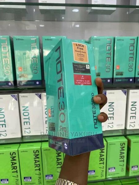 Infinix Note 30 Pro 256 giga 16 giga de ram