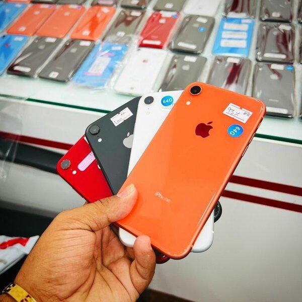 IPHONE XR 64GB