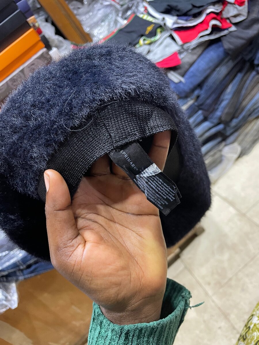 Chapeau en fourrure synthétique