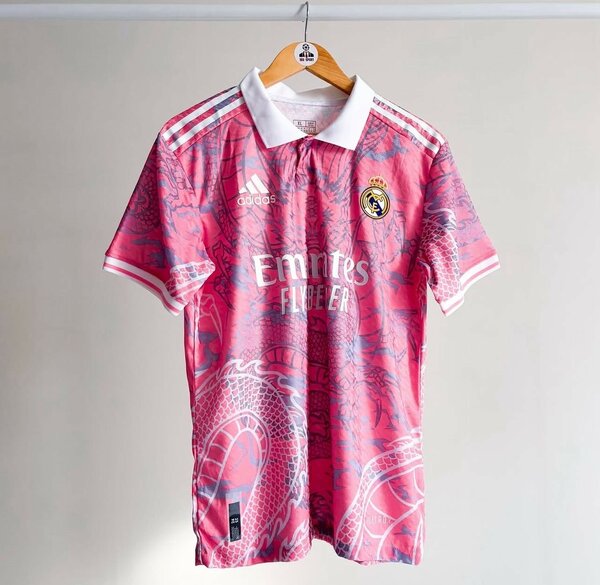 Maillot de football Real Madrid rose