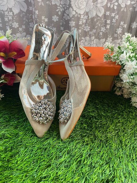 Beautiful heels here.