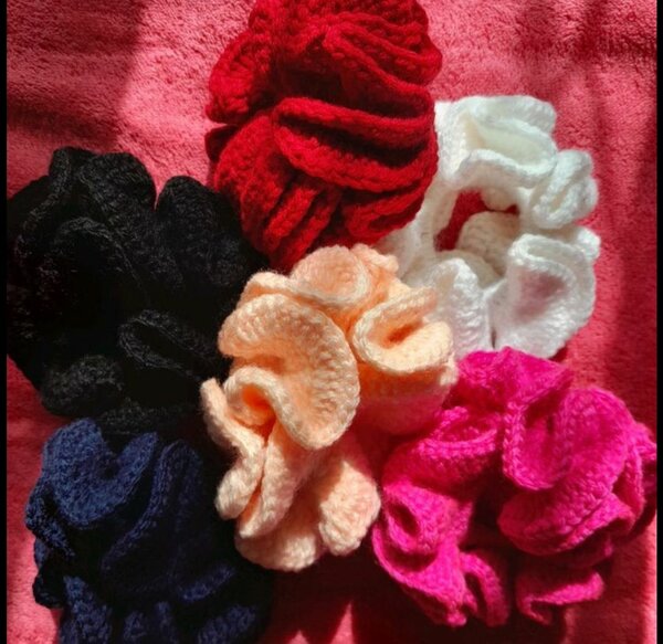 Lot de chouchous en laine colorés