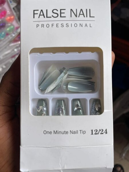 Faux Ongles Professionnels