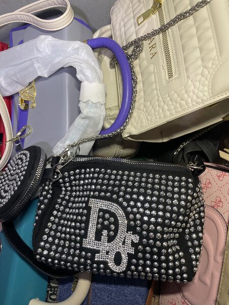 Sac à main strass élégant