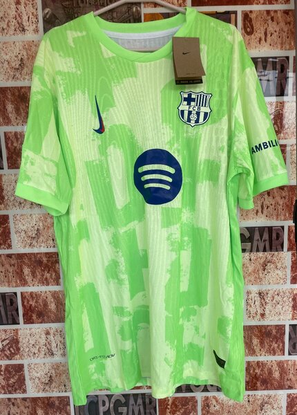 Maillot Barcelone vert 2025