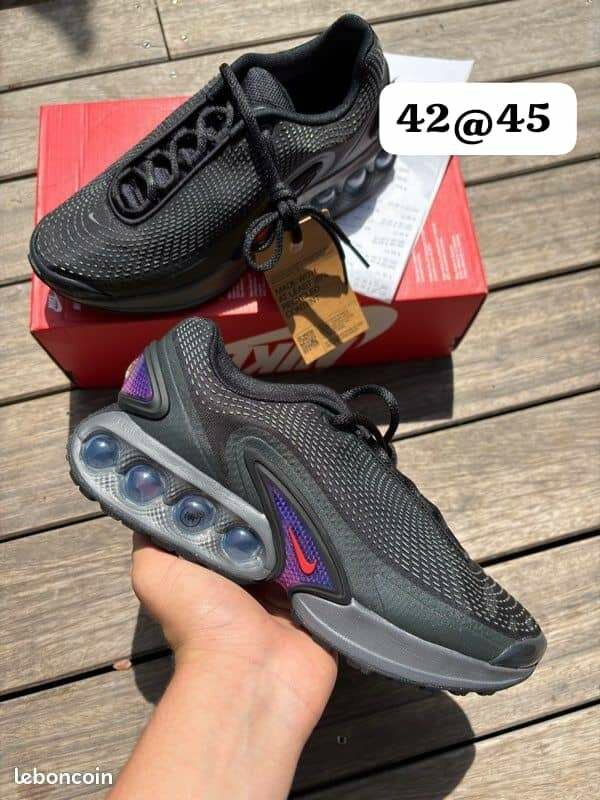 Baskets sport Nike air moderne