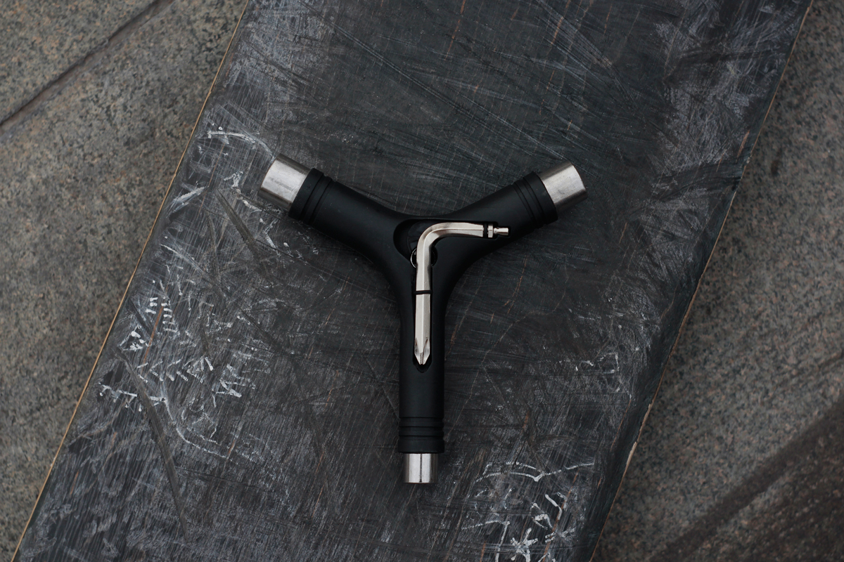 Мультитул для скейтборда