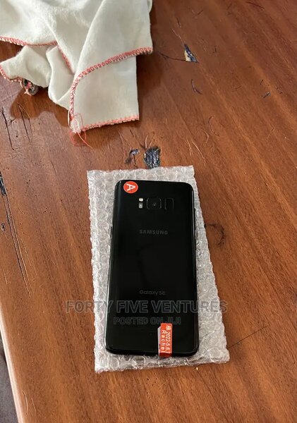 New Samsung Galaxy S8 64 GB Black