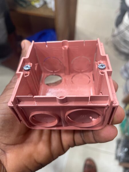 Boîte d'encastrement électrique