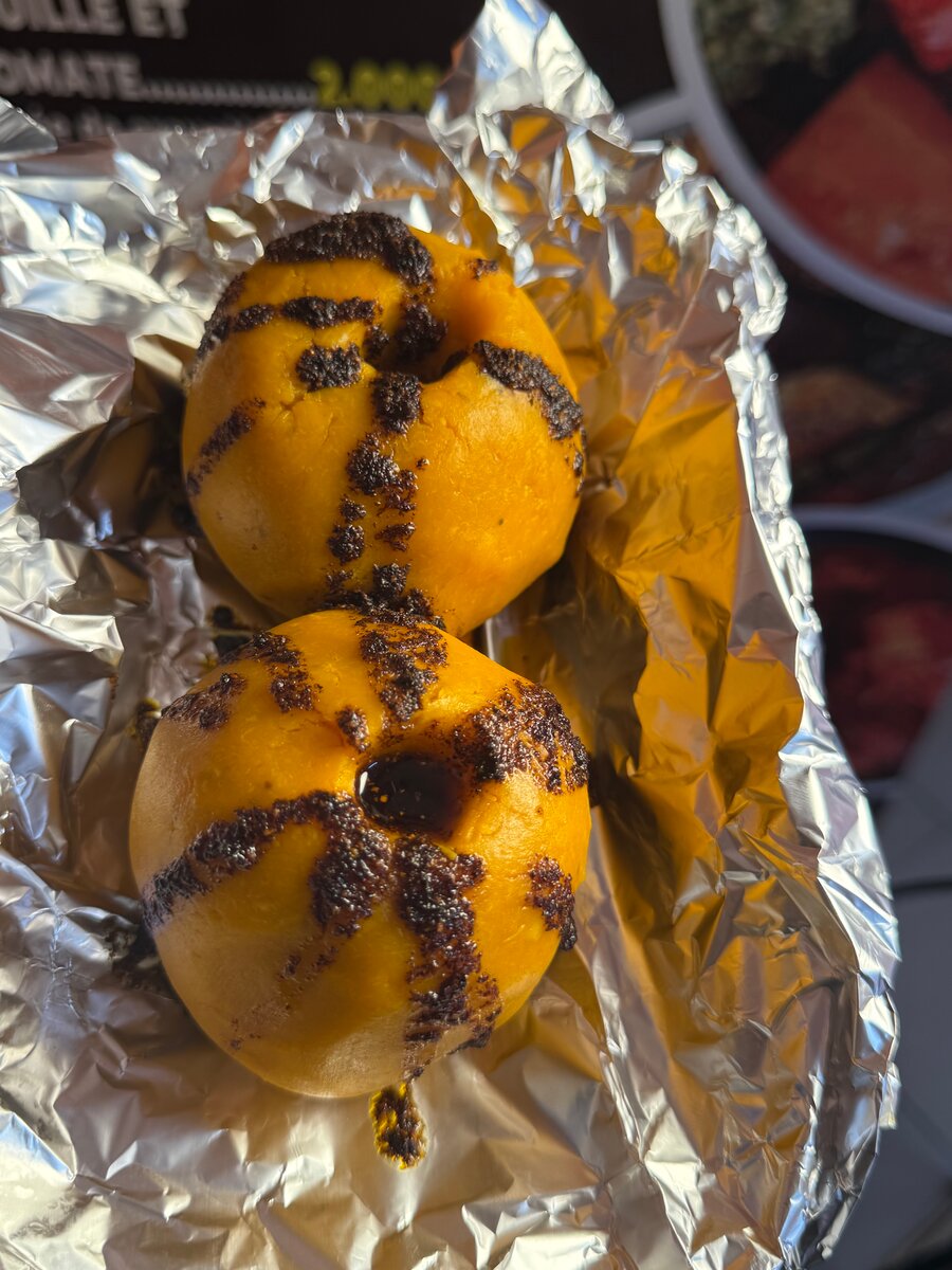 Crabes épicés en sauce