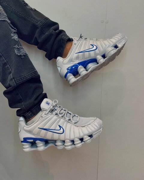 Baskets Nike Shox modernes