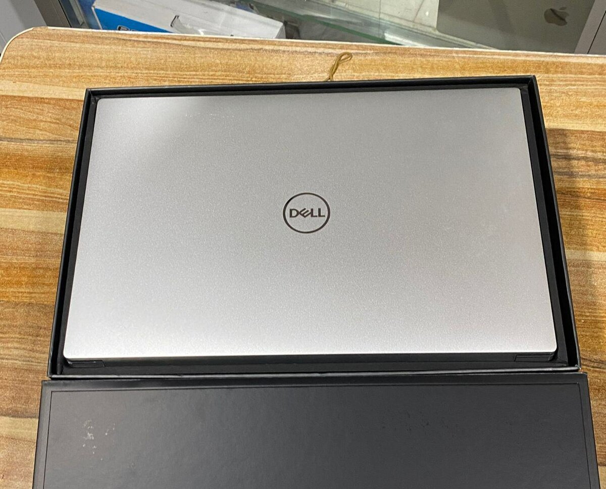 Dell XPS 13 Laptop Neuf