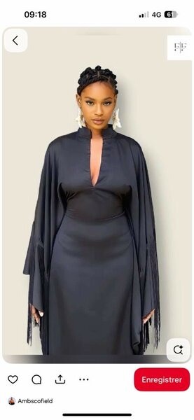 Robe Élégante Noire à Manches