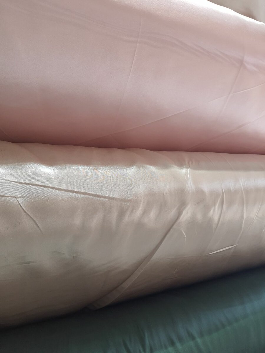 Tissu Satin Doux Rose
