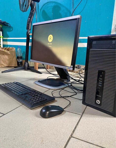 Ensemble PC de bureau HP performant