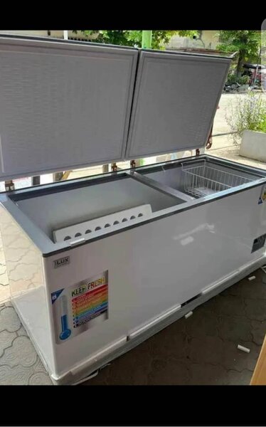 Grand congélateur coffre