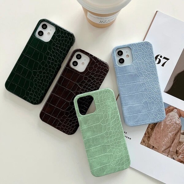 Coque iPhone motif croco vert