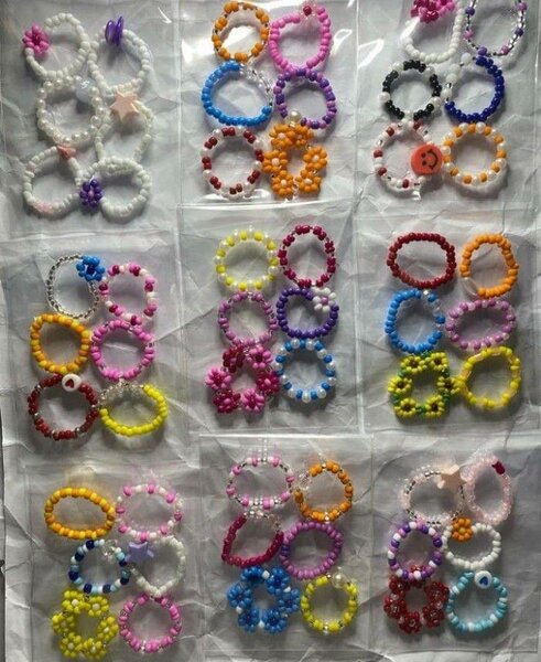 Bracelets colorés perles et cœurs