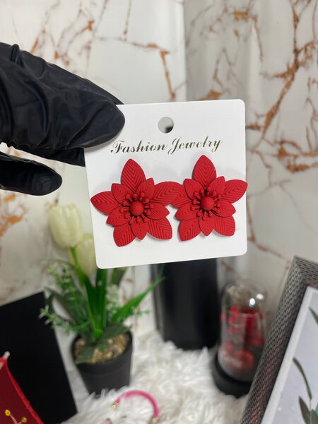 Boucles d'oreilles fleurs rouges