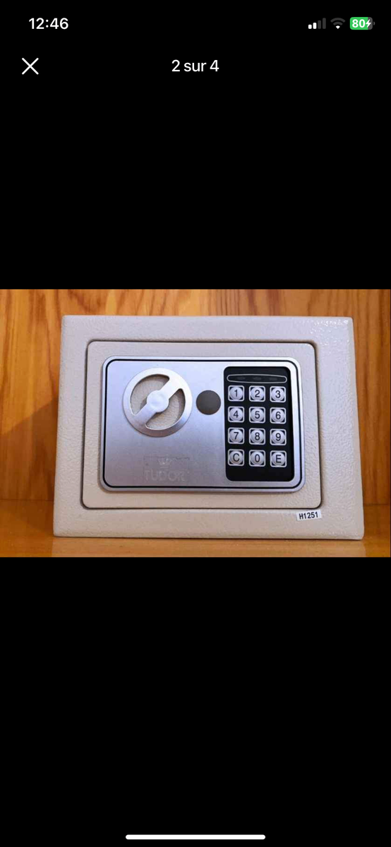 Mini coffre-fort étanche