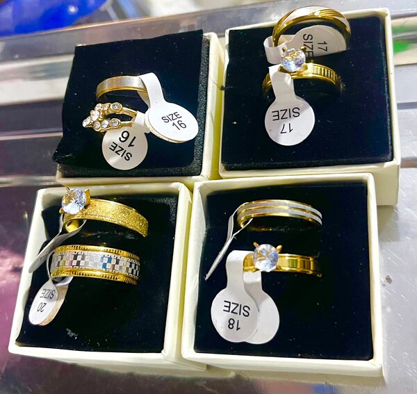 Bagues en alliage élégantes