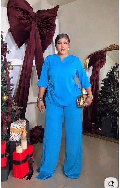 Ensemble bleu élégant