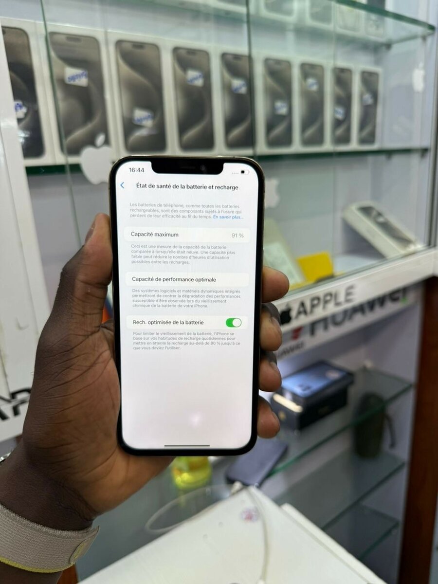 iPhone 12 Pro Max 128go quasi neuf