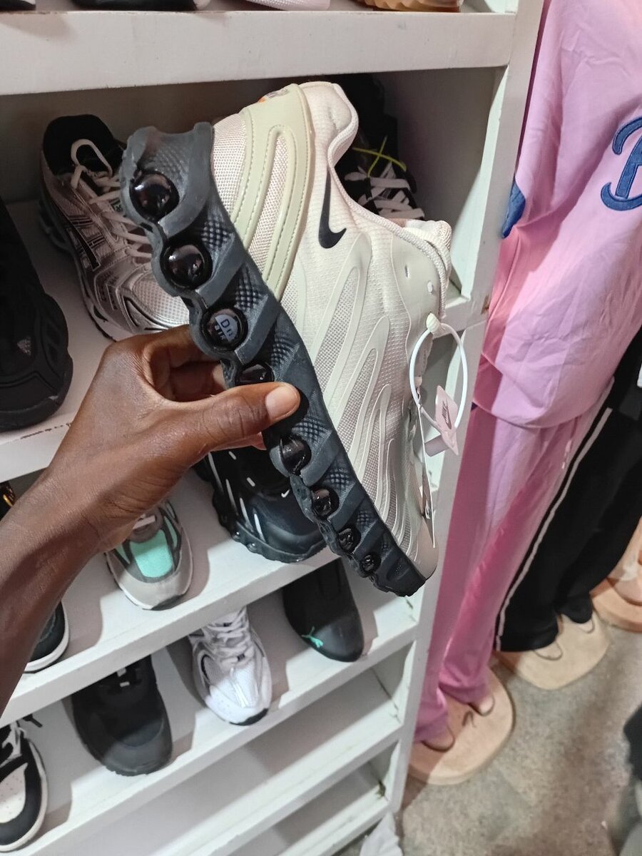 Basket Nike Air Max Beige