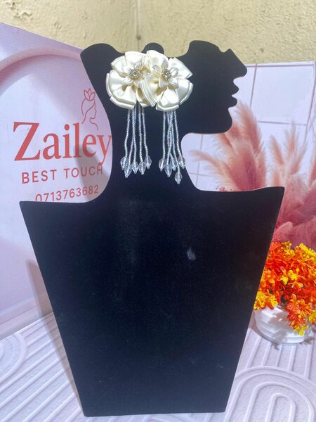 Boucles d'oreilles élégantes dorées