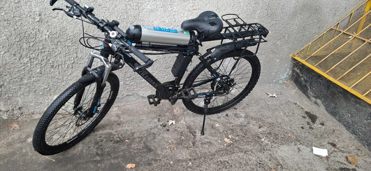 Электровелосипед бгу  хороший подходит для курьером  мощност