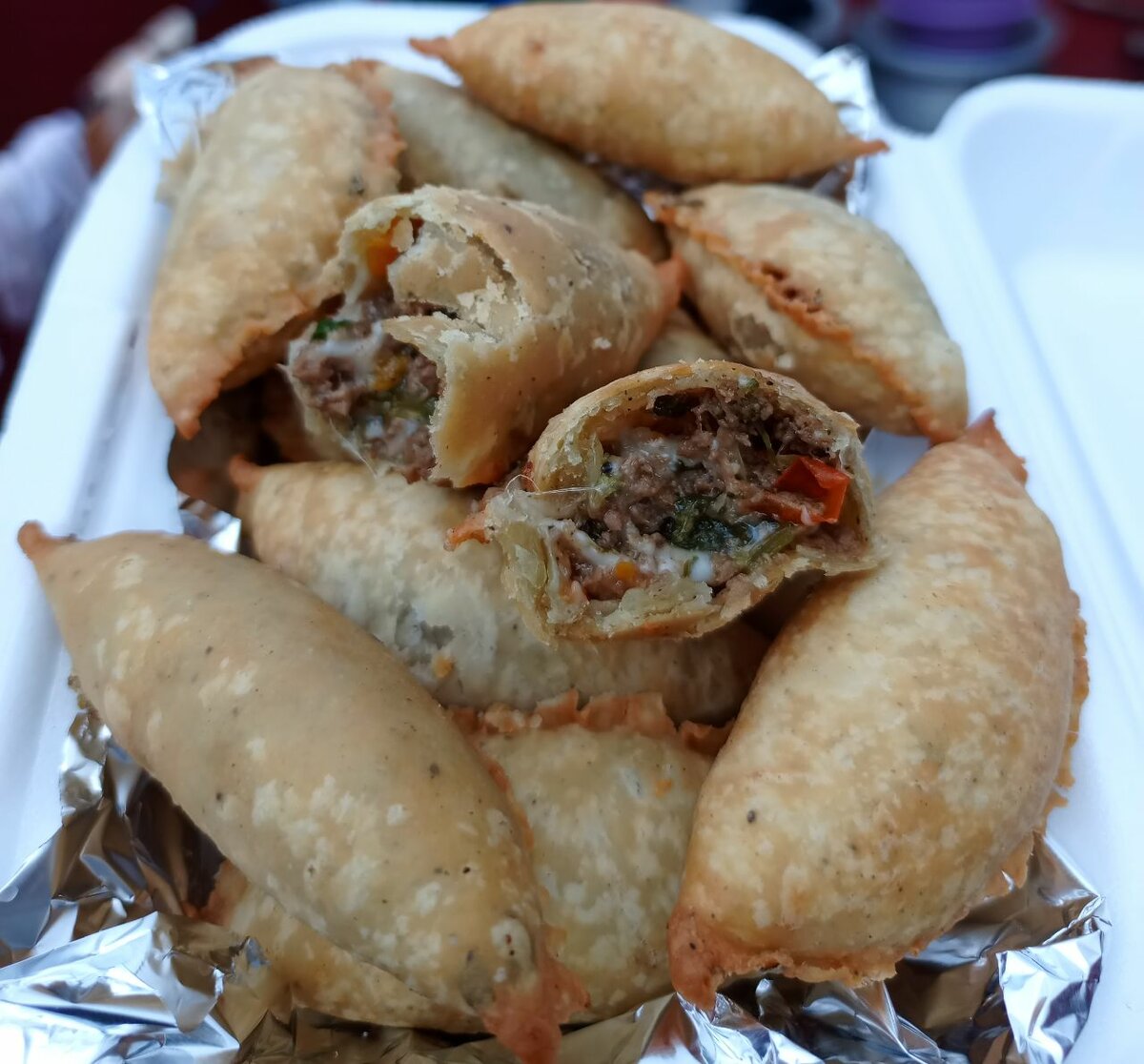 Pastels poulet ou viande haché