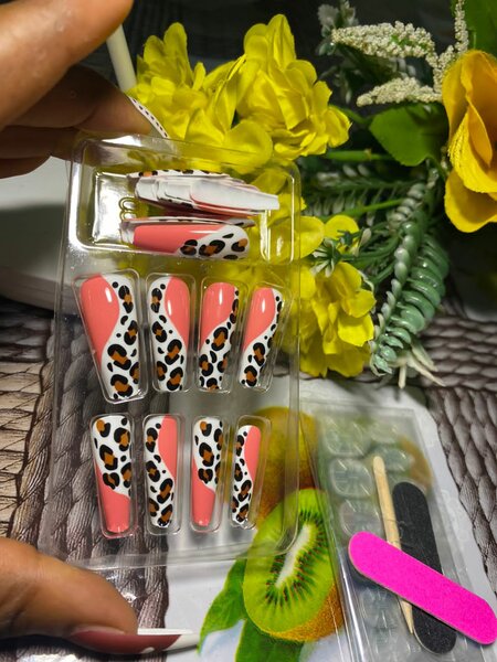 Ongles Press-Ons Éclatants