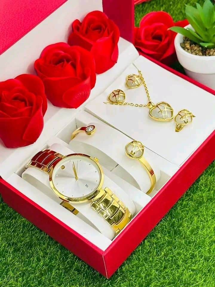 Coffret cadeau bijoux et montre