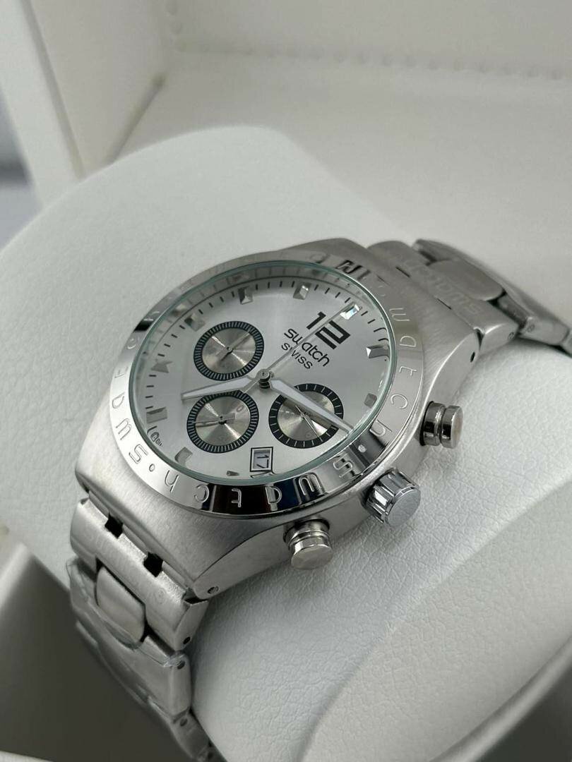 Montre Chronographe Swatch Acier