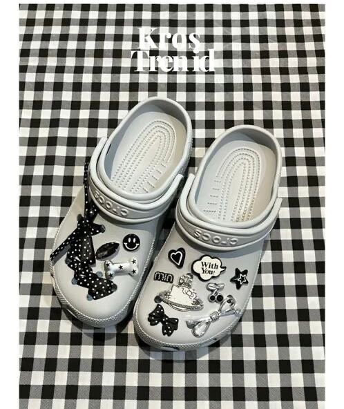 Sabots mignons décorés