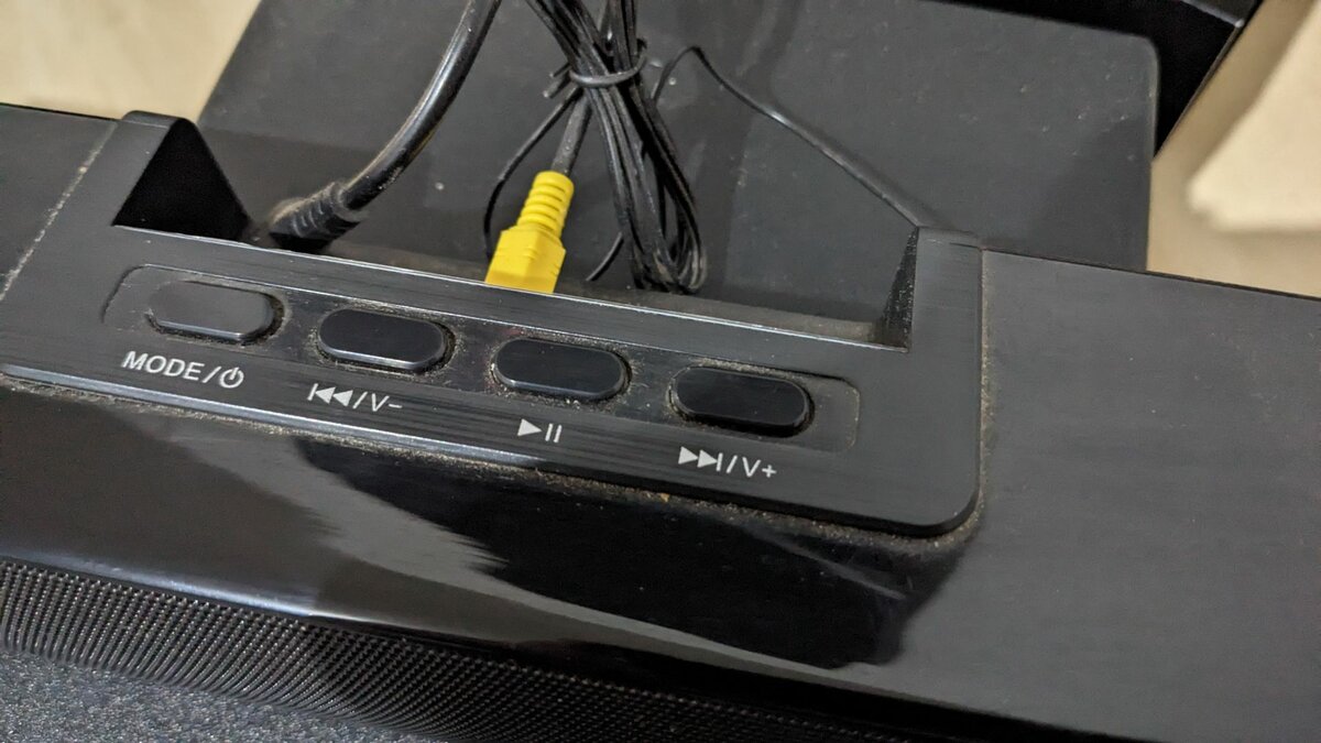 Sound bar and bass bin