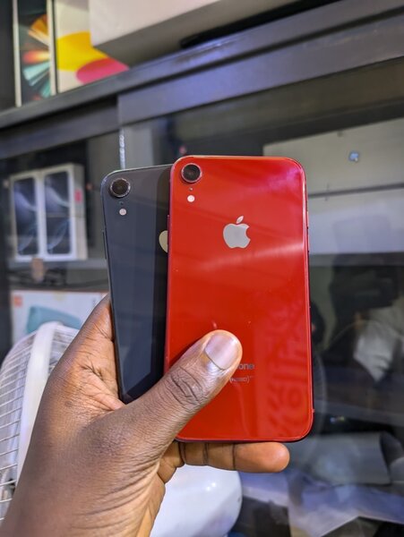 iPhone XR 64gig