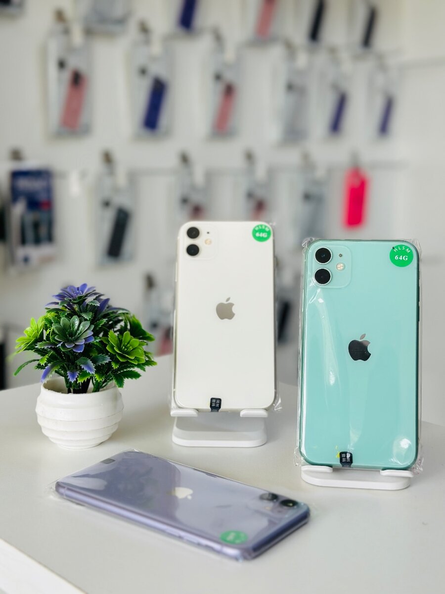 Mint Pre owned iPhone 11