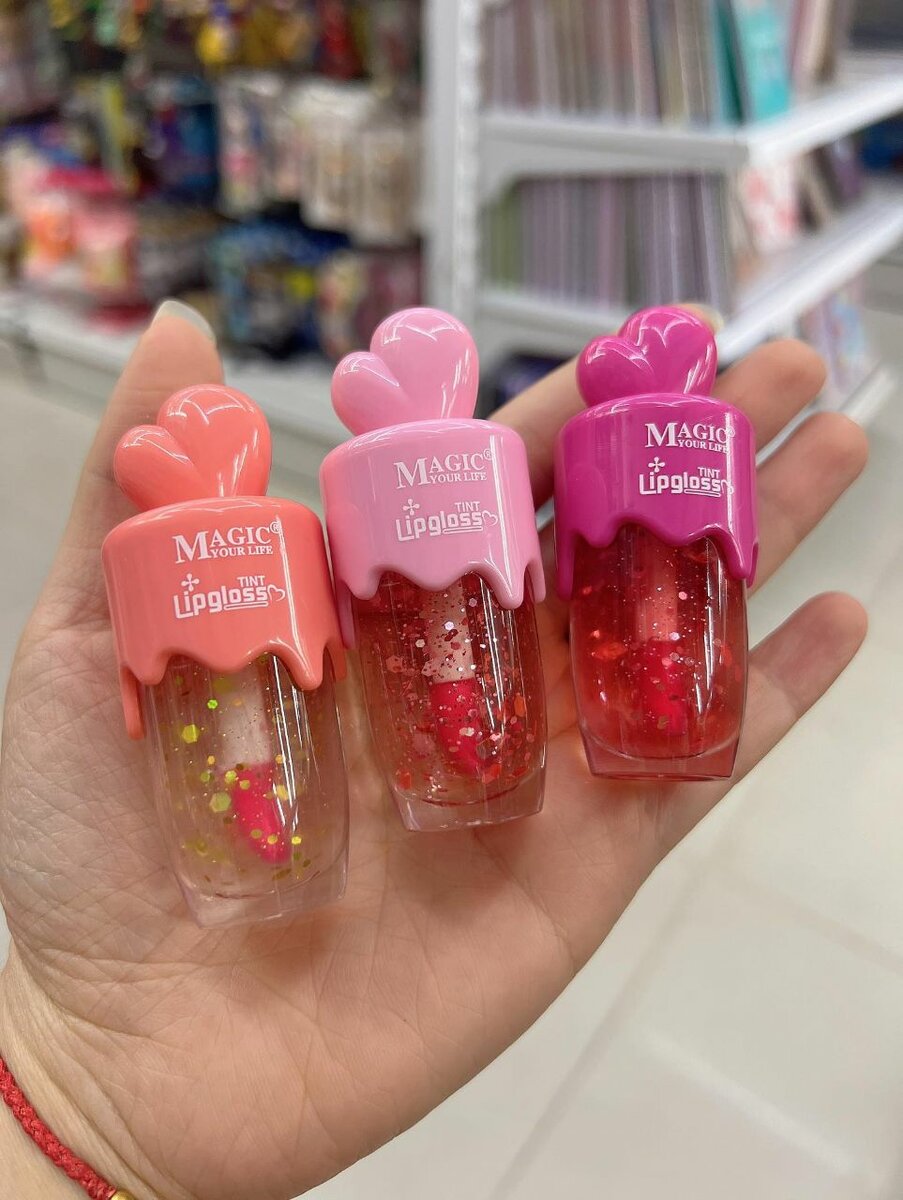 Gloss à lèvres magique brillant