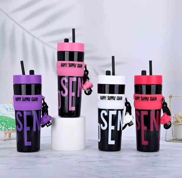 Gobelets personnalisés modernes