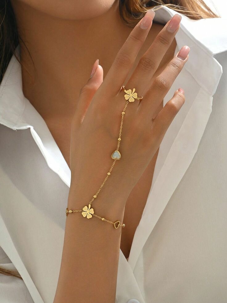 Bijoux de main élégant femme