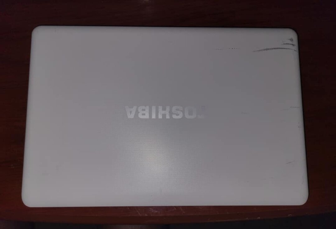 TOSHIBA laptop