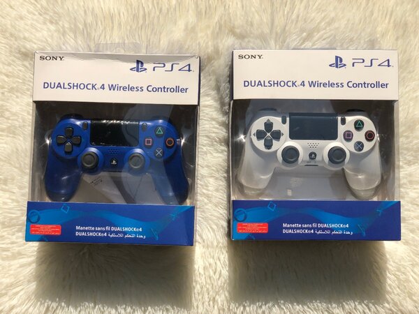 Manette ps4 neuve en promo