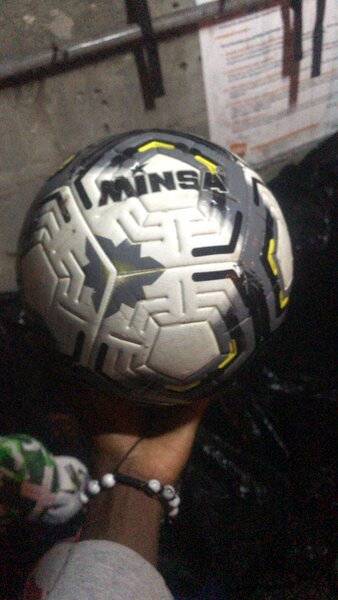 Ballon de Football Résistant